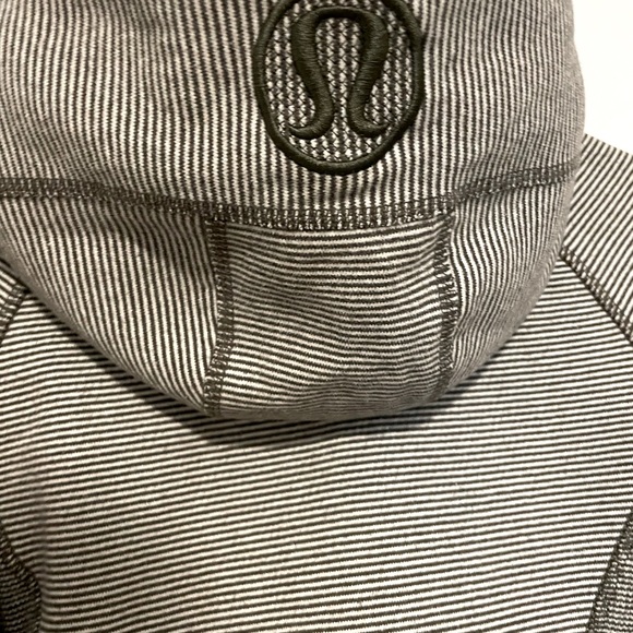 Lululemon Zip Sweater - Picture 5 of 5